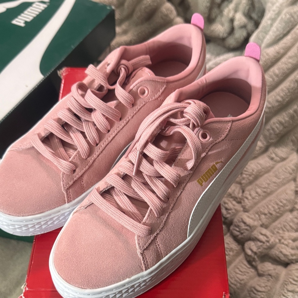 Puma Smash Platform SD Women's Sneakers - Pink and White